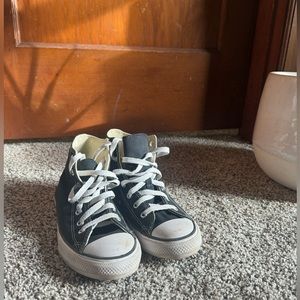 Black converse youth size 3
